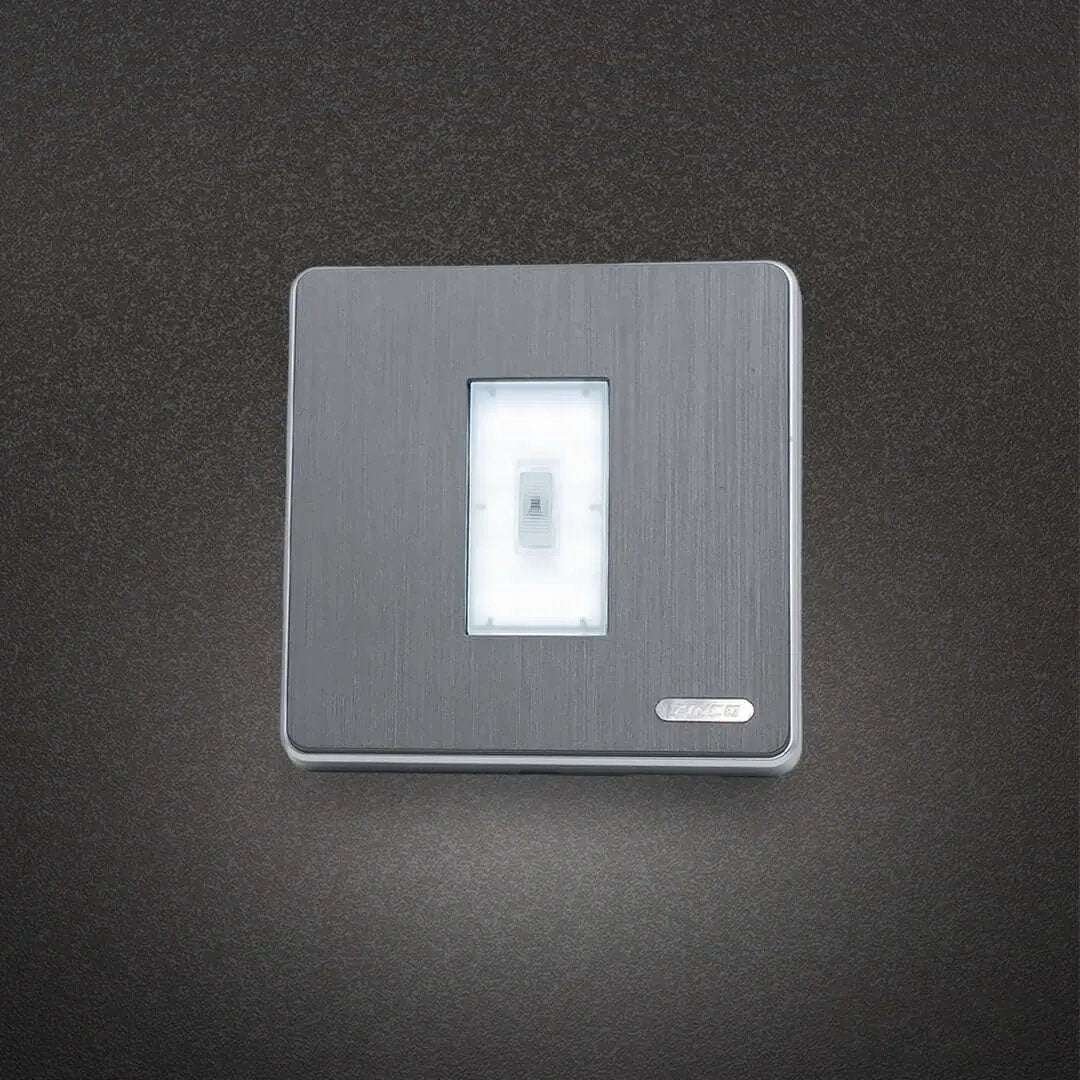 اضاءة طوارئ تخزين سلفر - Zinco