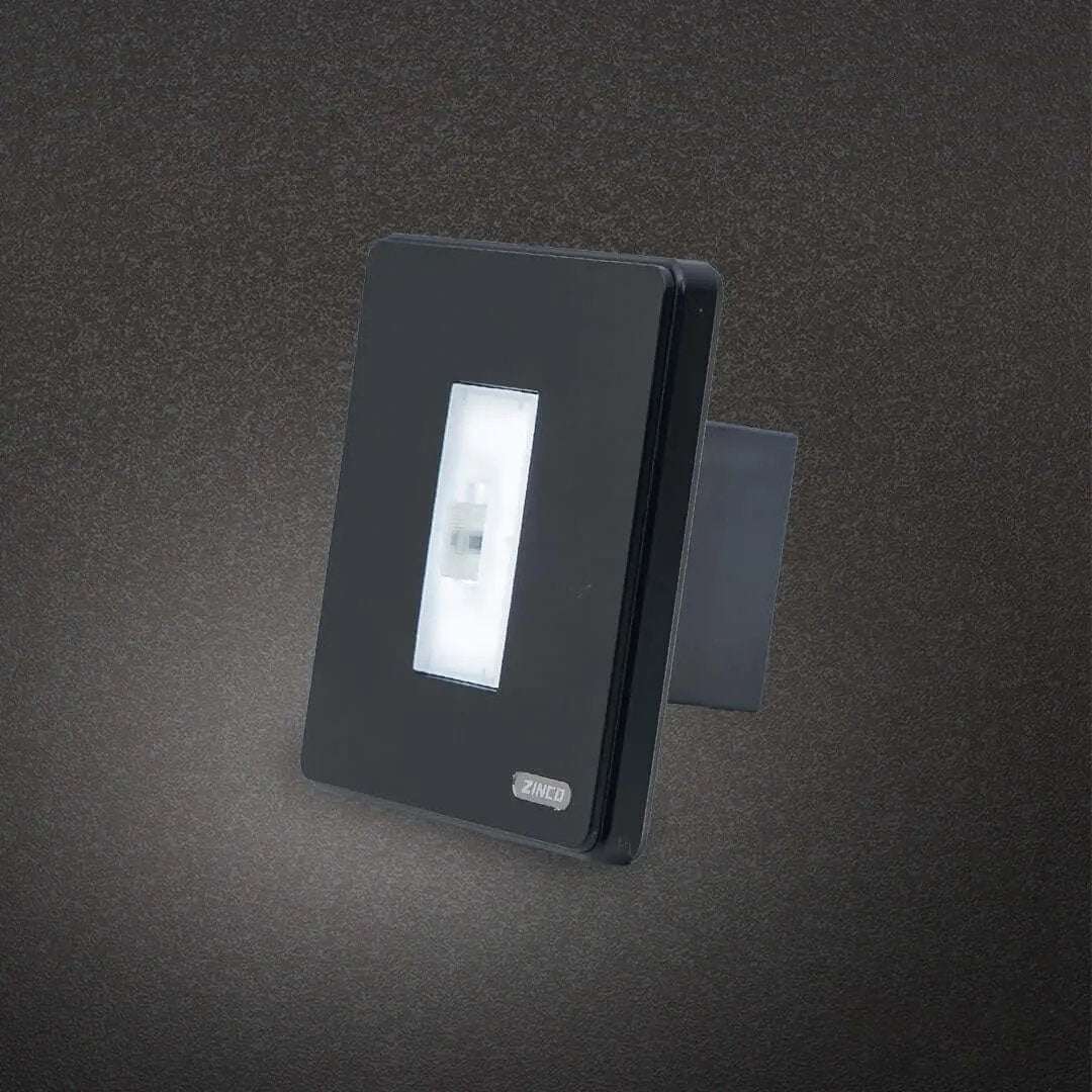 اضاءة طوارئ تخزين اسود - Zinco