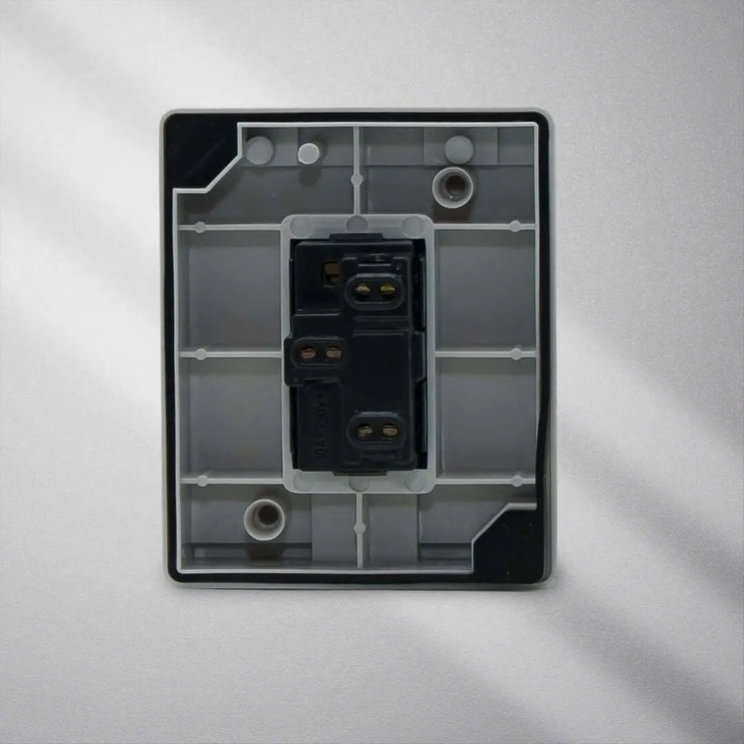 مفتاح مفرد ووتر بروف خارجي ابيض ZINCO - Zinco