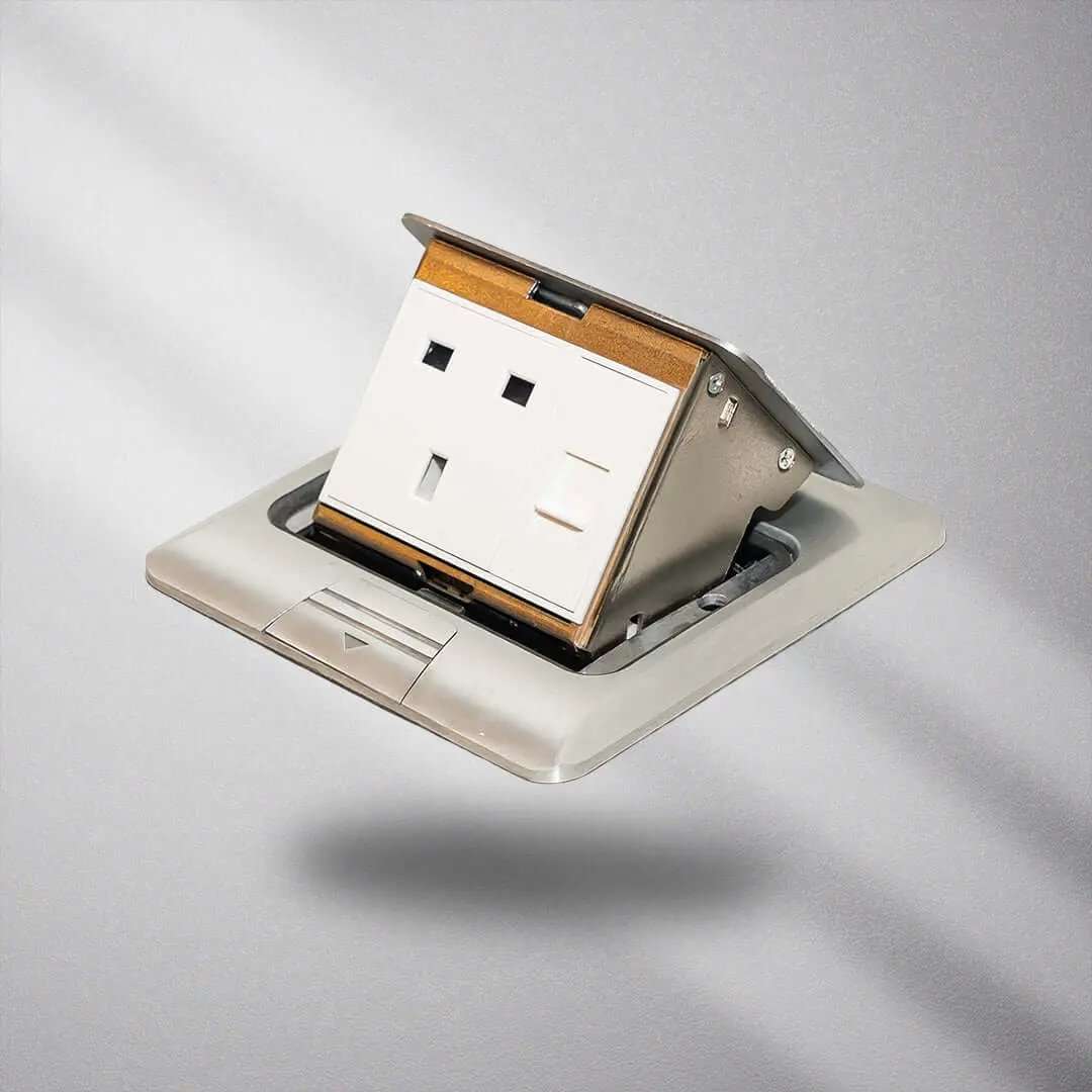 فيش ارضي مع فيش كمبيوتر ZINCO - Zinco