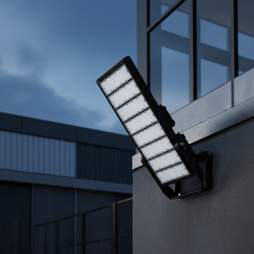 800W 4000K LED Stadium Floodlight - Zinko Model 3605