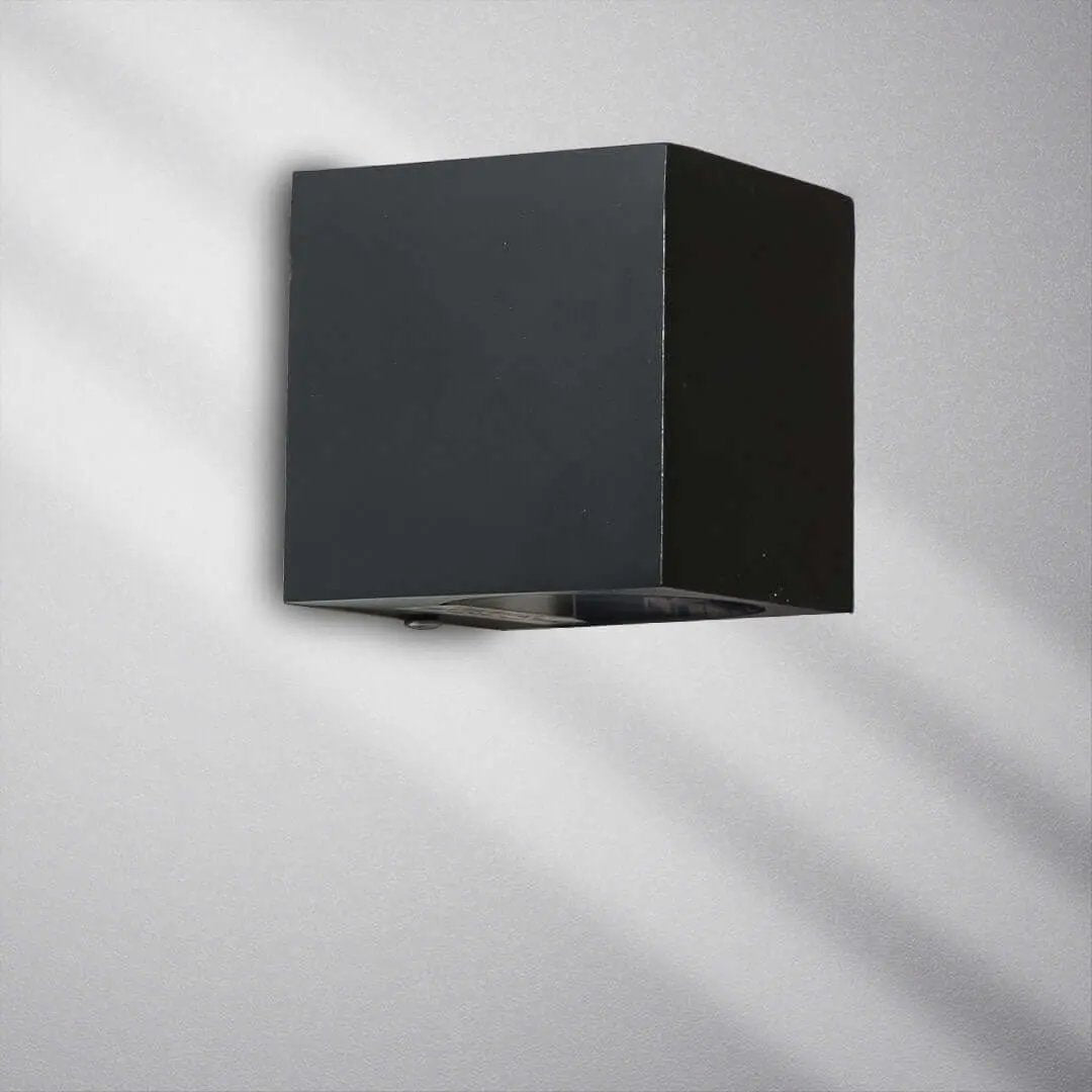 كشاف جداري اسود ZINSA - Zinco