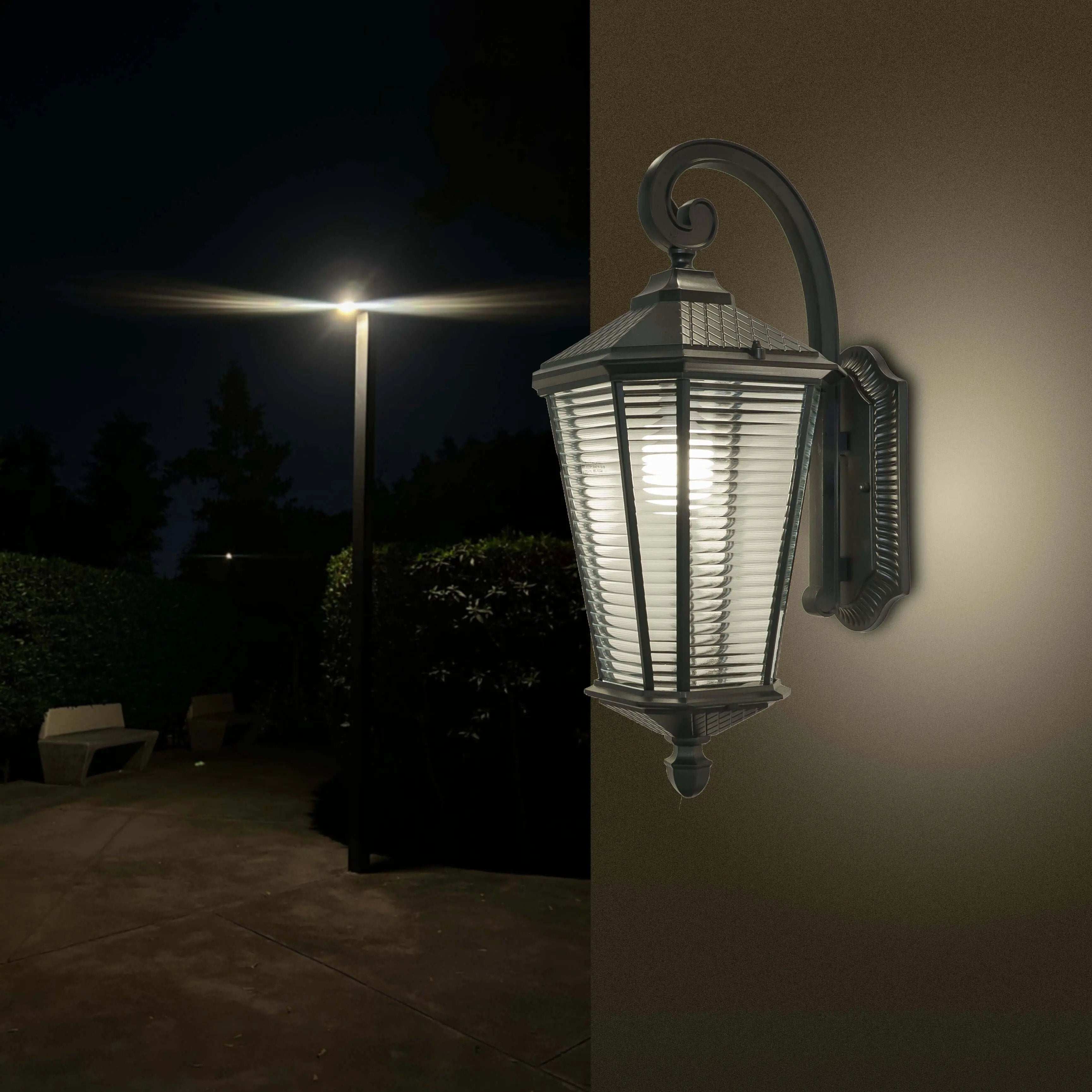 فانوس جداري  ZINSA - Zinco