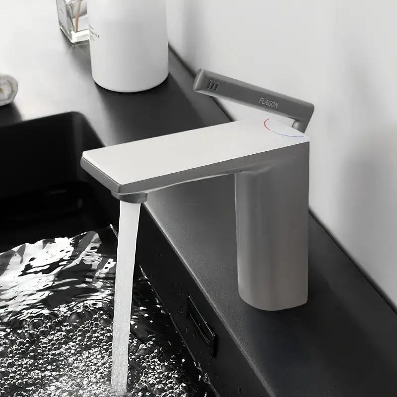 خلاط مغسلة رمادي  FLAGON - Zinco