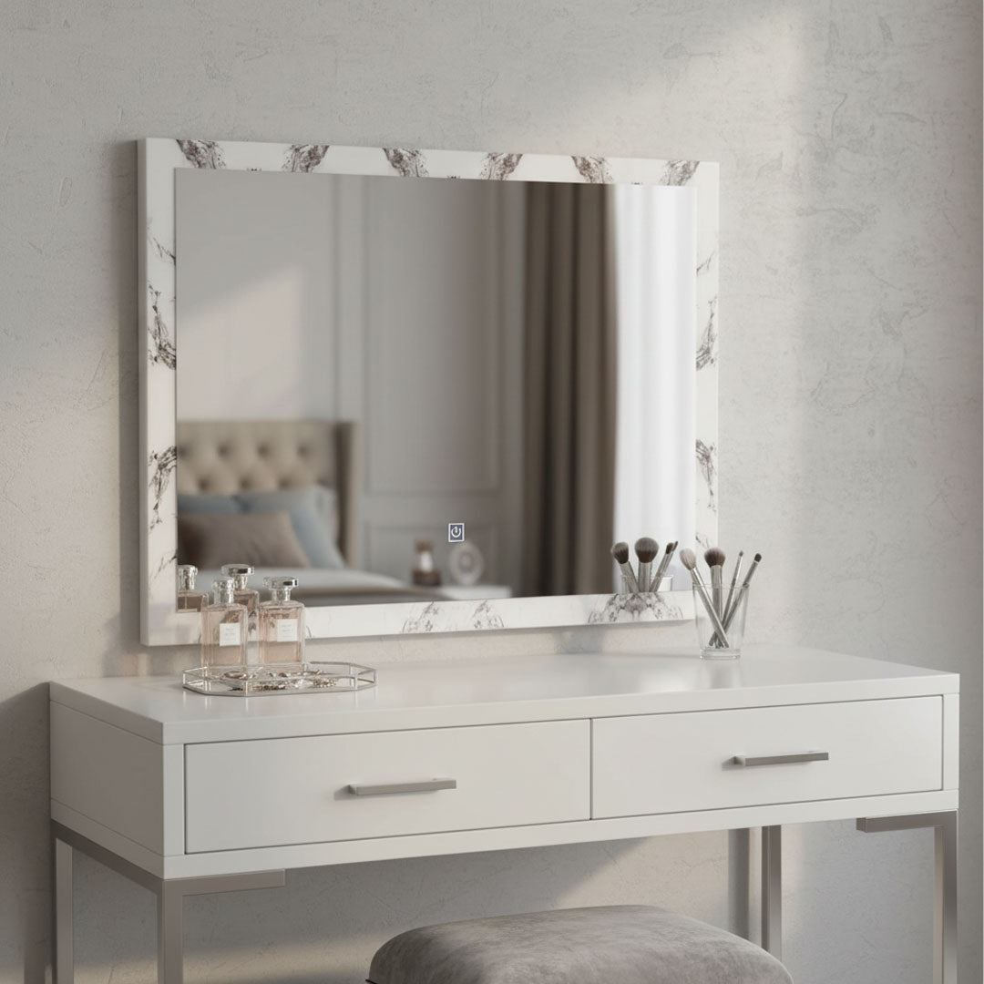 مرآة حمام BOQATI مع إضاءة LED موديل B009 - 60×80 سم