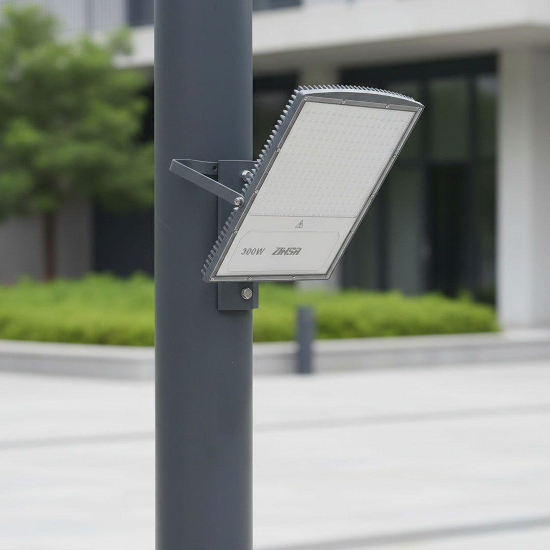 كشاف خارجي متحرك كهربائي ZINSA/FL316/300W/4000K