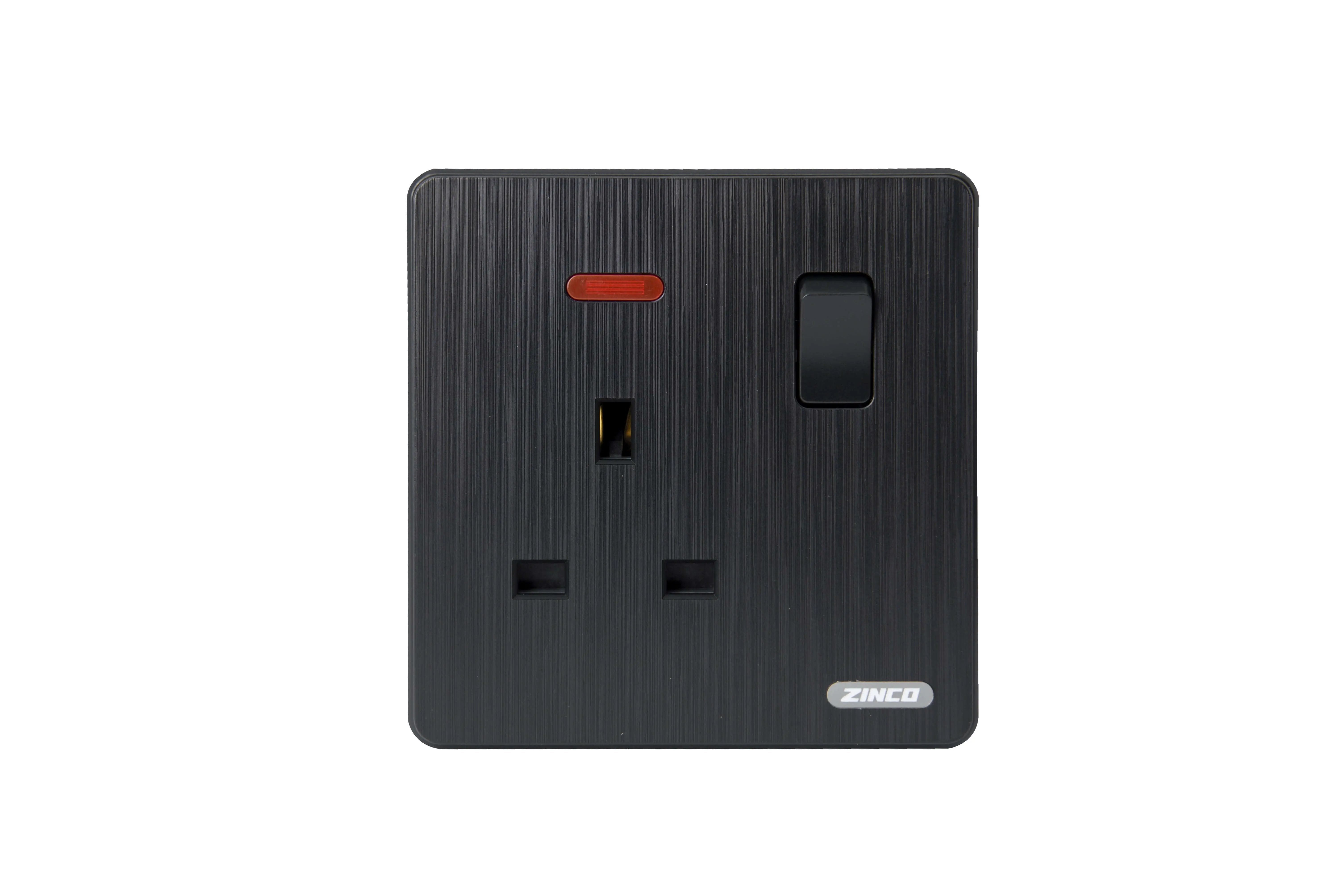 فيش بمفتاح اسود ZINCO A13 - Zinco